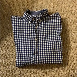 American Eagle long sleeved buttoned shirt